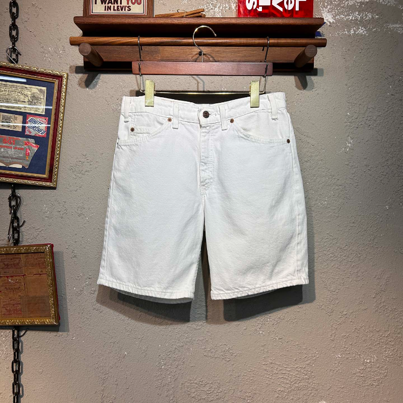 [LEVI&#039;s]90s Orange Tab 550 white denim shorts, made in u.s.a( ~ 31in)
