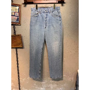 [LEVI&#039;s]early 90s vintage 501 jeans, made in u.s.a(~33in)