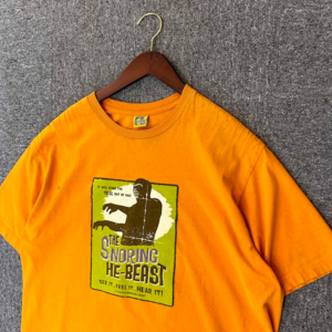 [Halloween]early 00s vintage t-shirt &#039;the Snoring He-Beast&#039; ( 110 ~)